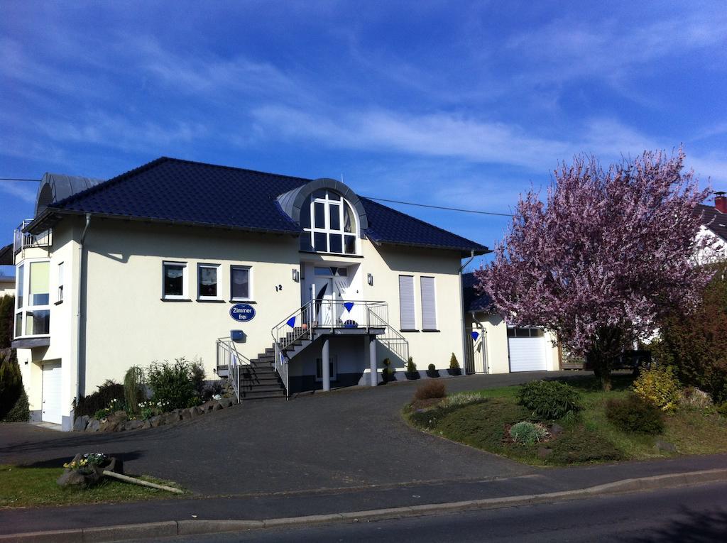 Eifelland-Ferien Apartamento Kelberg Exterior foto